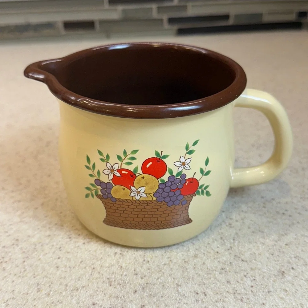 N/A vintage enamelware